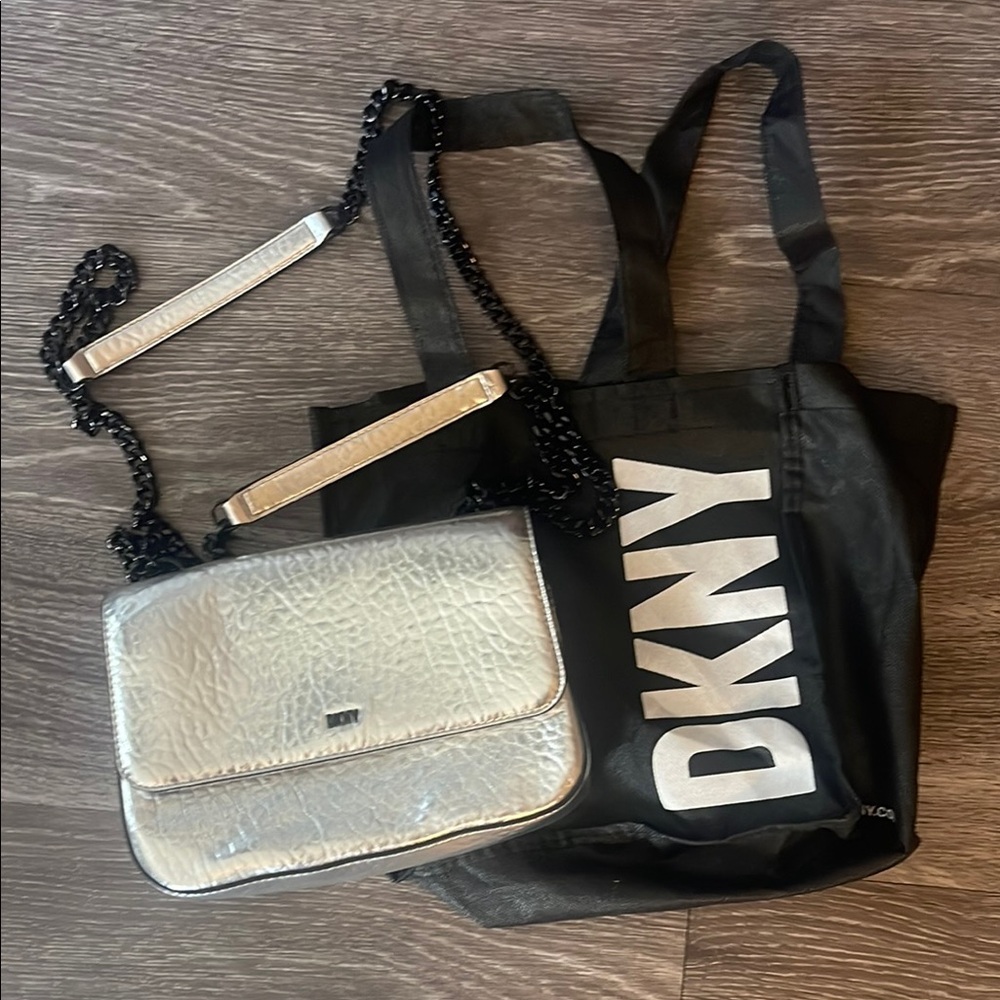 DKNY Silver Crossbody Bag with Textured Finish (Adjustable Shoulder Strap) NWOT